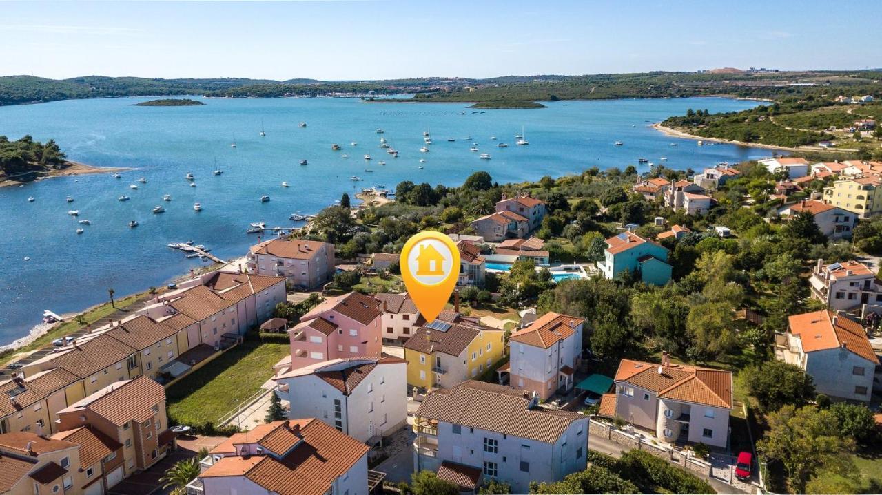 Apartments Istriensonne - Haus Stephan Μεντουλίν Εξωτερικό φωτογραφία
