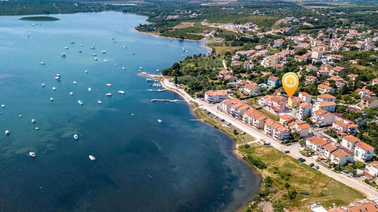 Apartments Istriensonne - Haus Stephan Μεντουλίν Εξωτερικό φωτογραφία