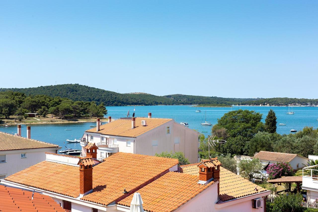 Apartments Istriensonne - Haus Stephan Μεντουλίν Εξωτερικό φωτογραφία