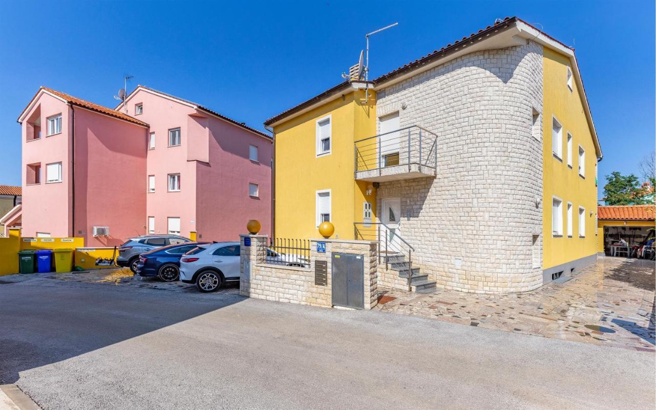 Apartments Istriensonne - Haus Stephan Μεντουλίν Εξωτερικό φωτογραφία