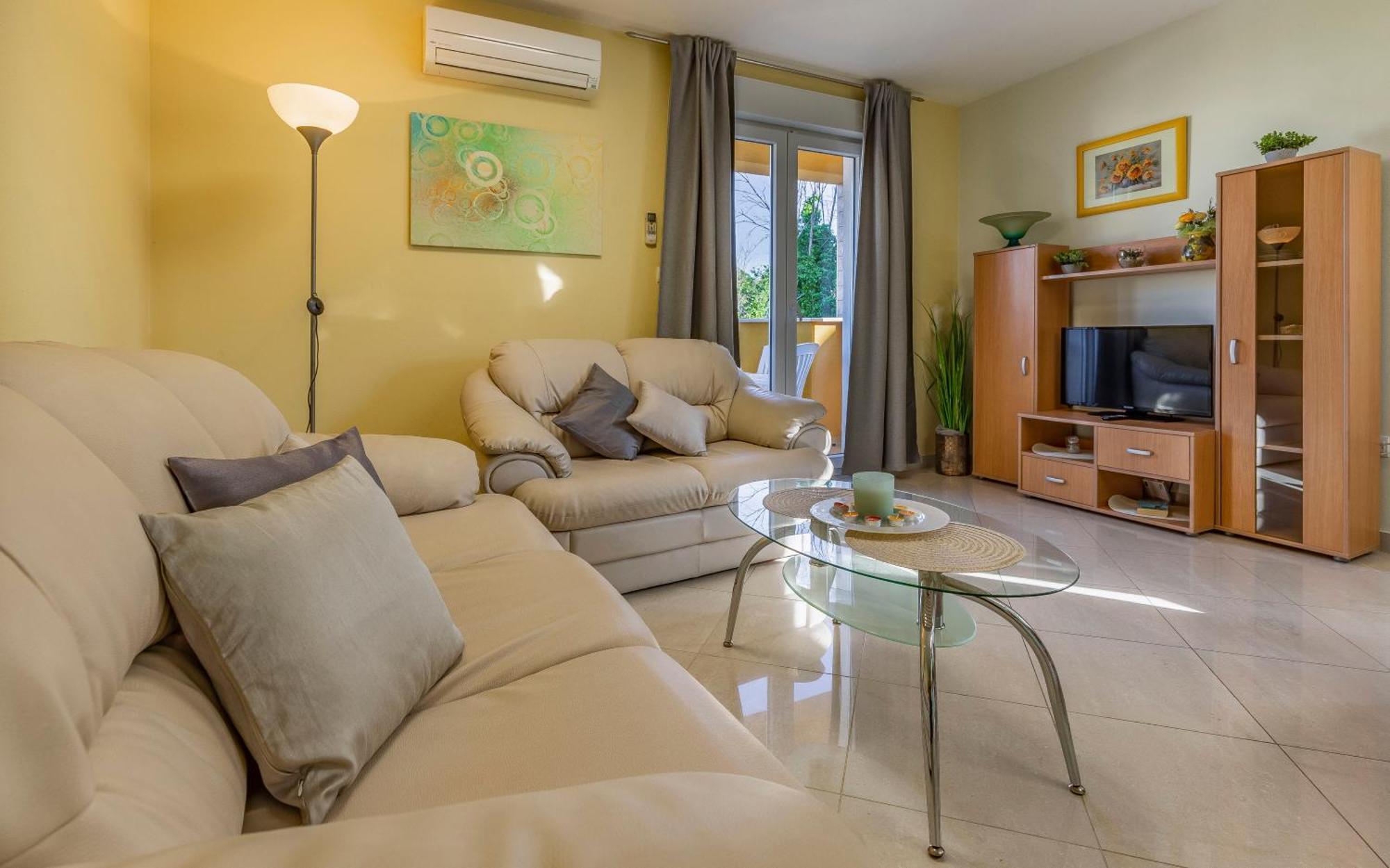Apartments Istriensonne - Haus Stephan Μεντουλίν Εξωτερικό φωτογραφία